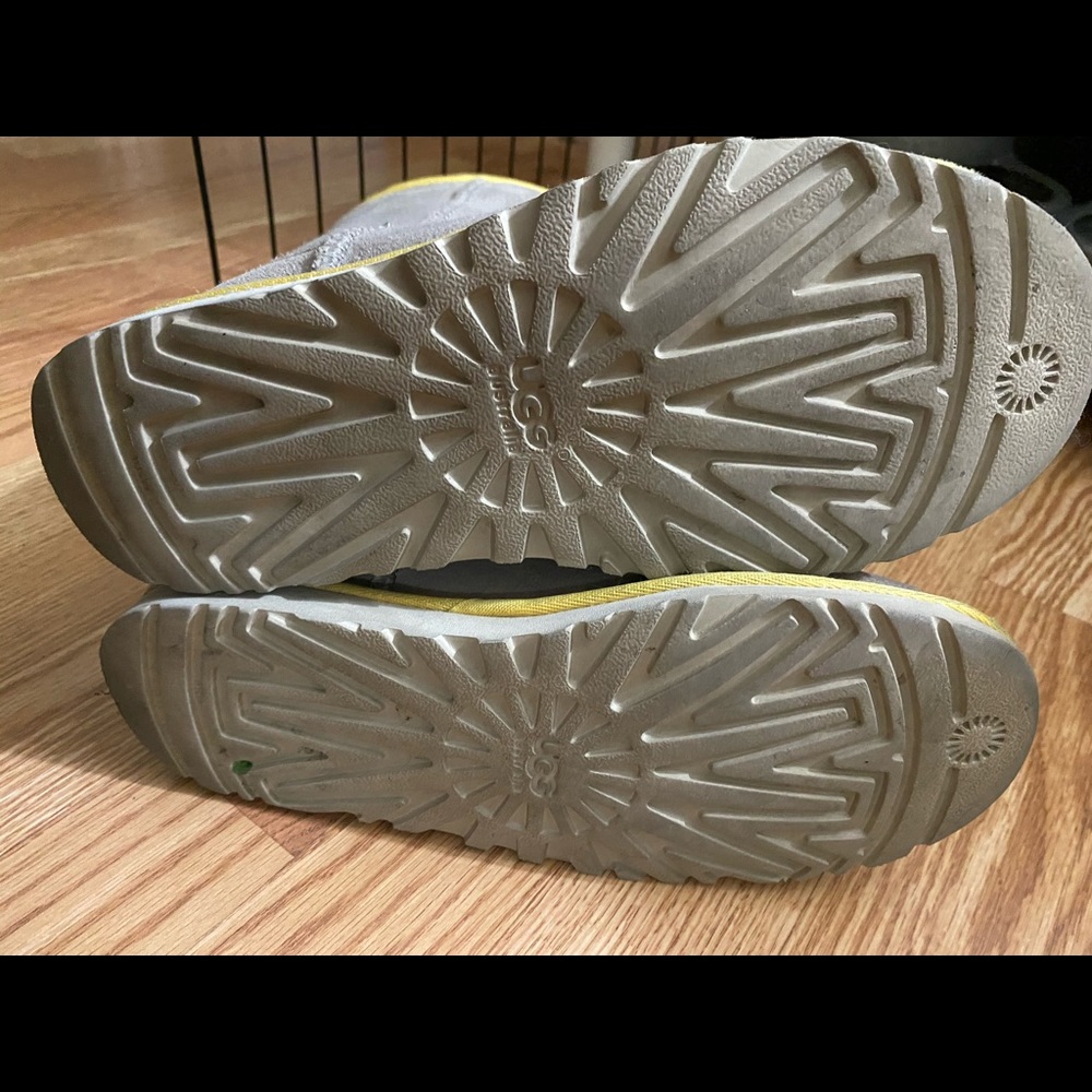 Ugg boots - Picture 4 of 4